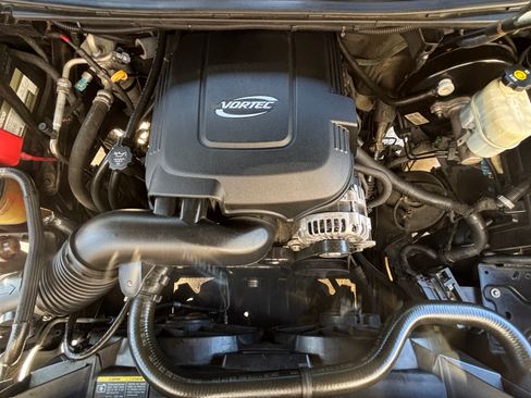 Used 2007 Cadillac Escalade EXT Sport Utility Pickup 4D 5 1/4 w/ Information Package image 8