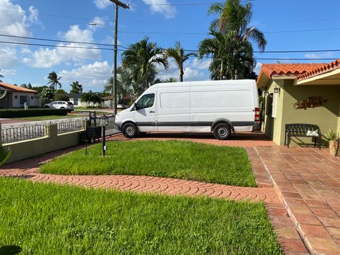 Used 2012 Mercedes-Benz Sprinter 2500 image 8