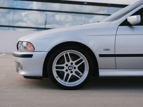 Used 2003 BMW 540i Sedan image 11