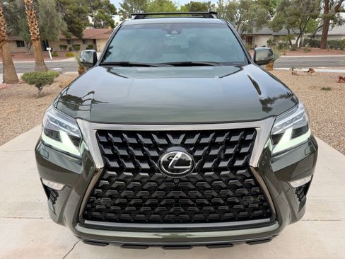 Used 2023 Lexus GX 460 w/ Black Line Special Edition image 4