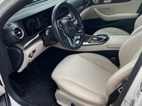 Used 2020 Mercedes-Benz E 350 Sedan image 9