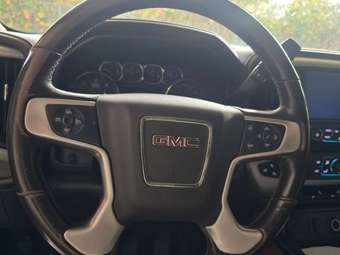 Used 2018 GMC Sierra 2500 SLT image 8