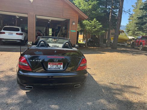 Used 2009 Mercedes-Benz SLK 350 image 4