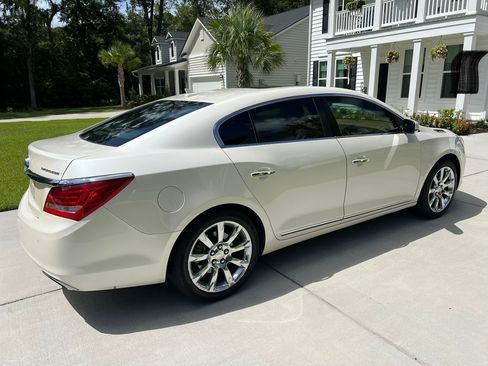 Used 2014 Buick LaCrosse Premium w/ Driver Confidence Package FWD image 6