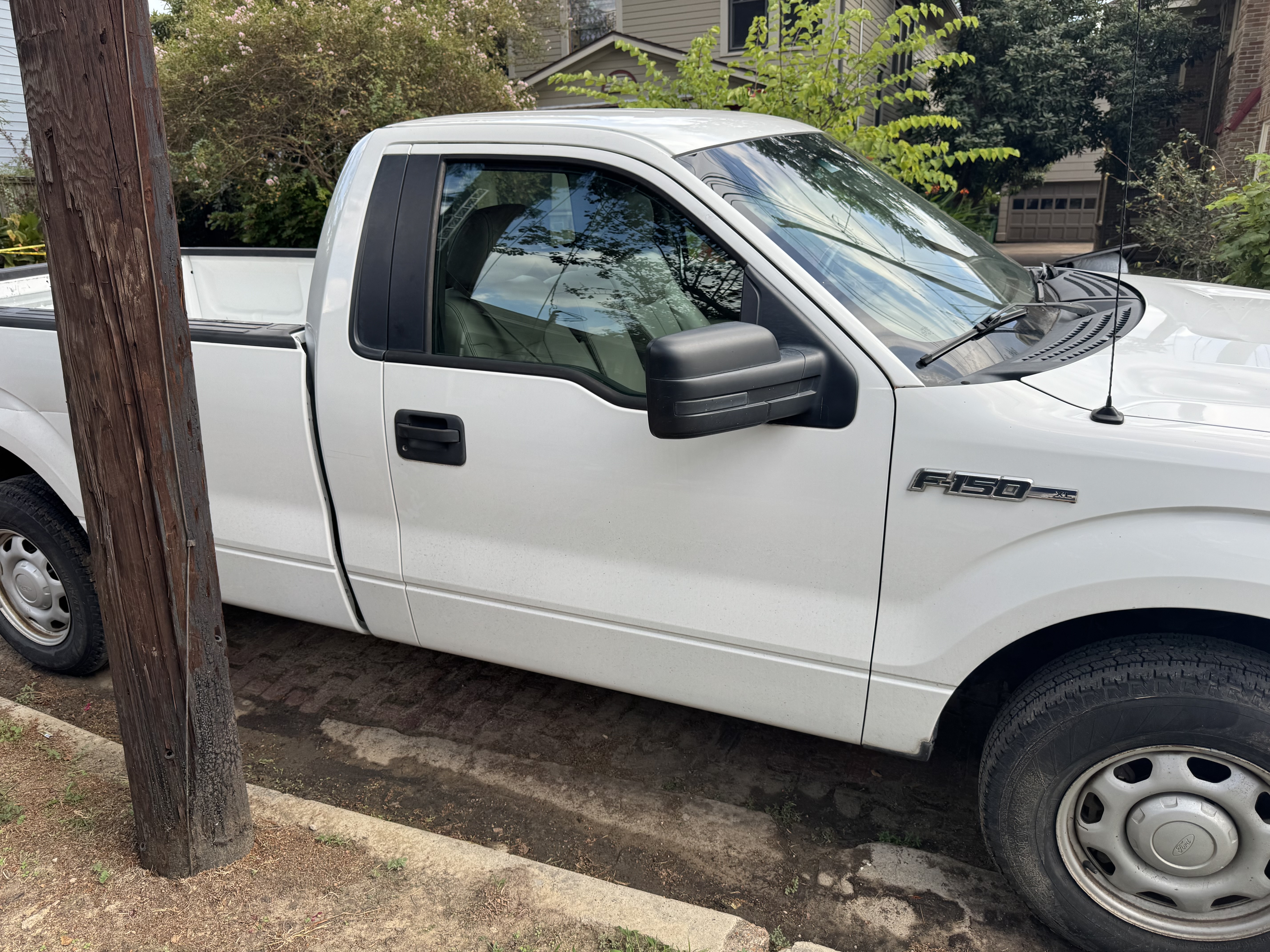 Used 2010 Ford F150 XL RWD image 2