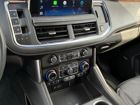 Used 2023 Chevrolet Tahoe Premier image 11