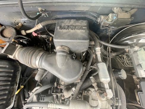 Used 1998 Chevrolet Silverado 1500 4x4 Extended Cab w/ Preferred Equipment Group 2 image 7