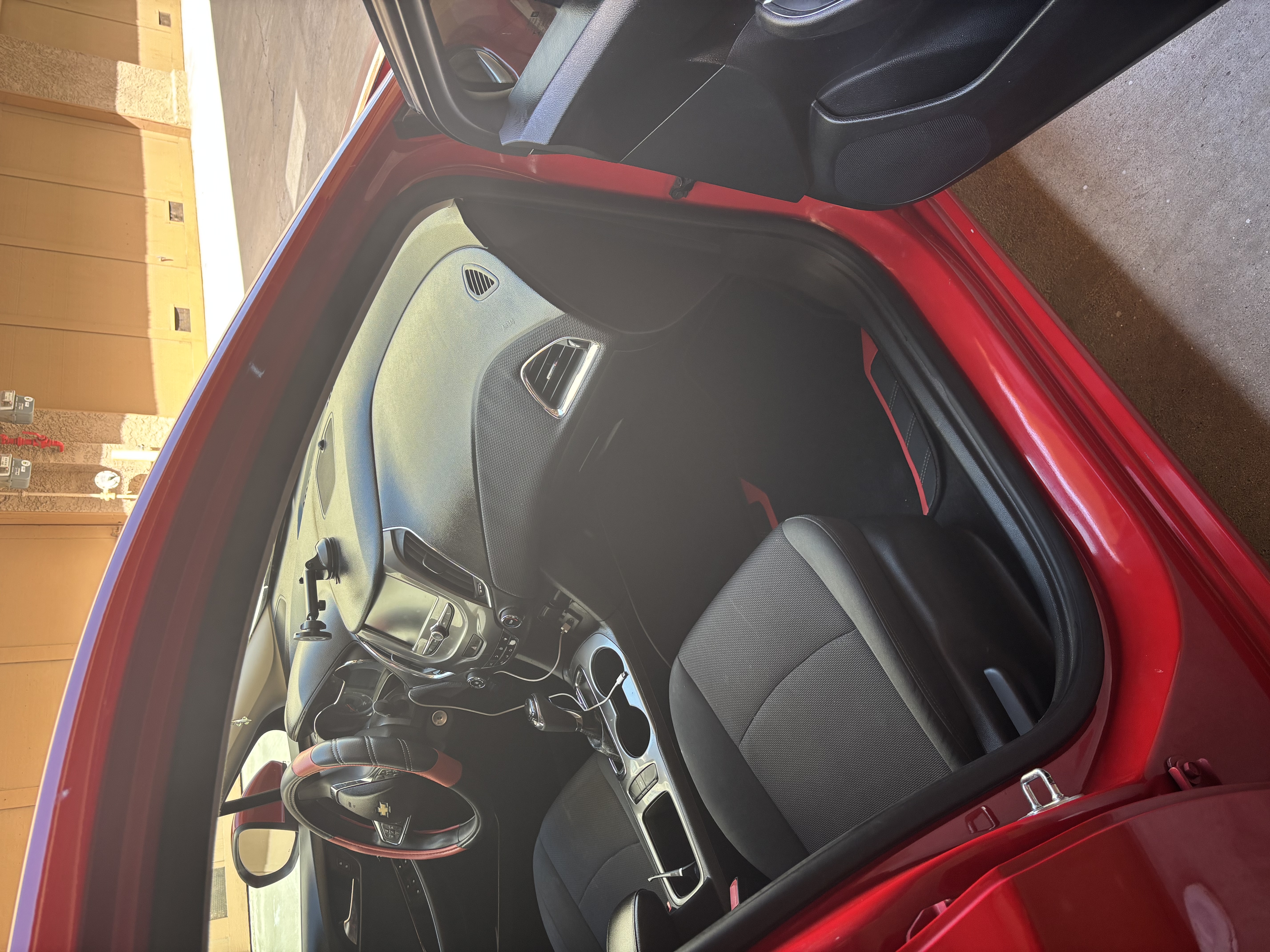 Used 2016 Chevrolet Cruze LT FWD image 4
