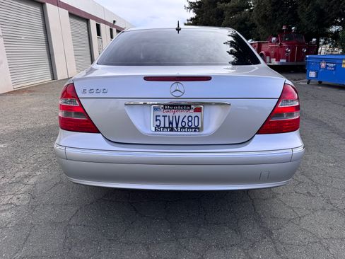 Used 2003 Mercedes-Benz E 500 Sedan image 5