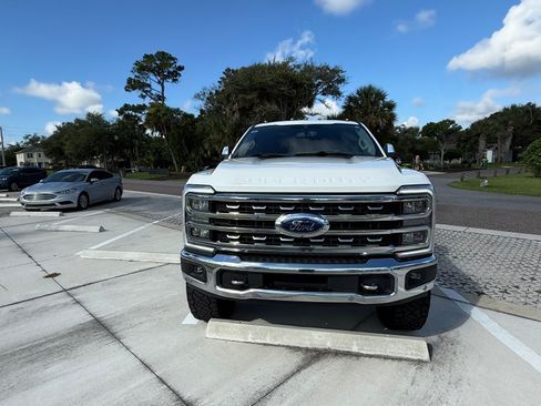 Used 2023 Ford F250 Lariat w/ Lariat Ultimate Package AWD/4WD image 2