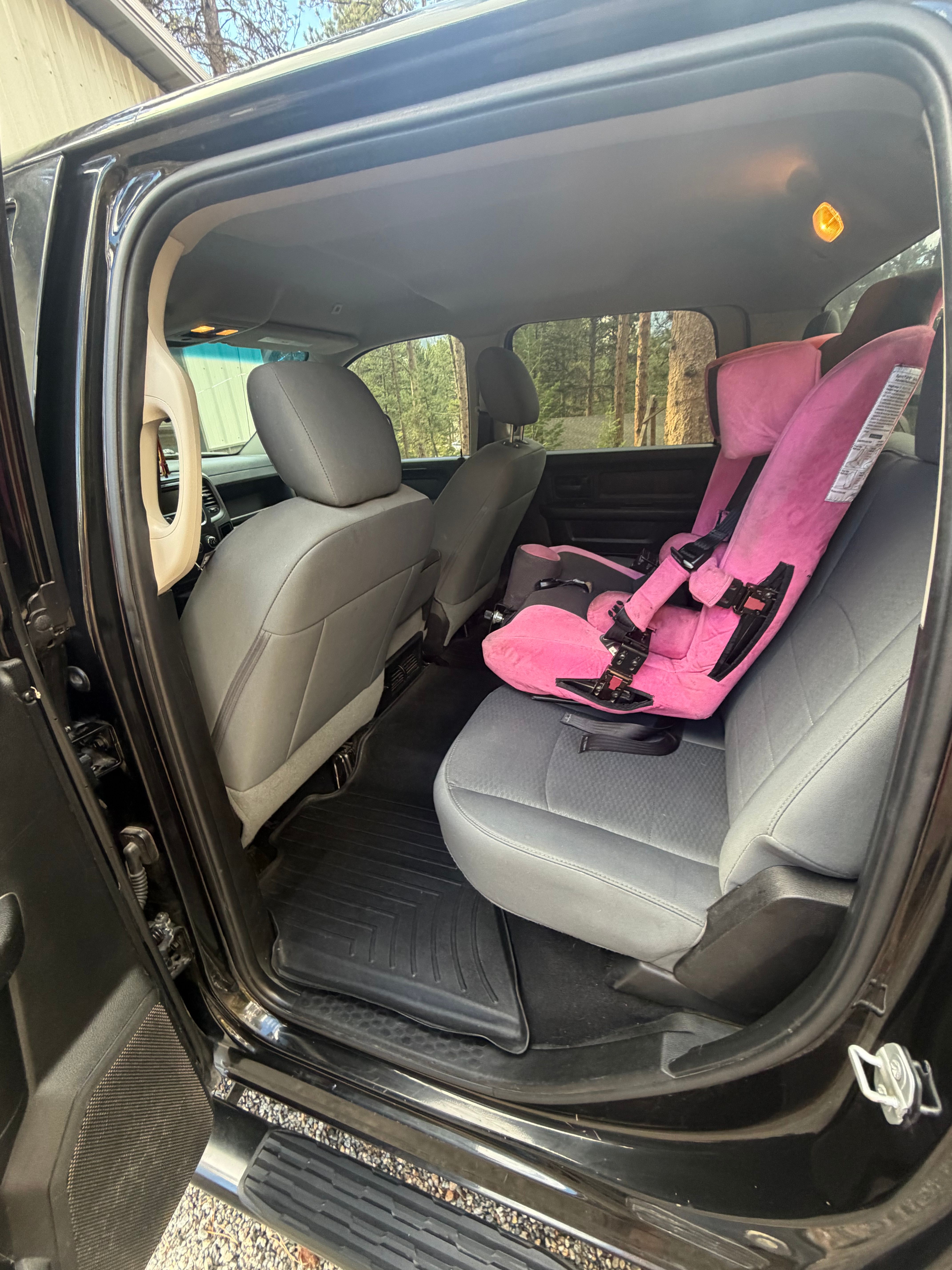 Used 2018 RAM 2500 Tradesman w/ Chrome Appearance Group AWD/4WD image 11