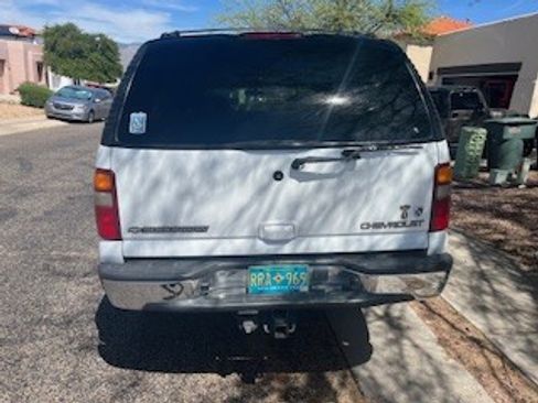 Used 2002 Chevrolet Suburban 2500 LT image 17