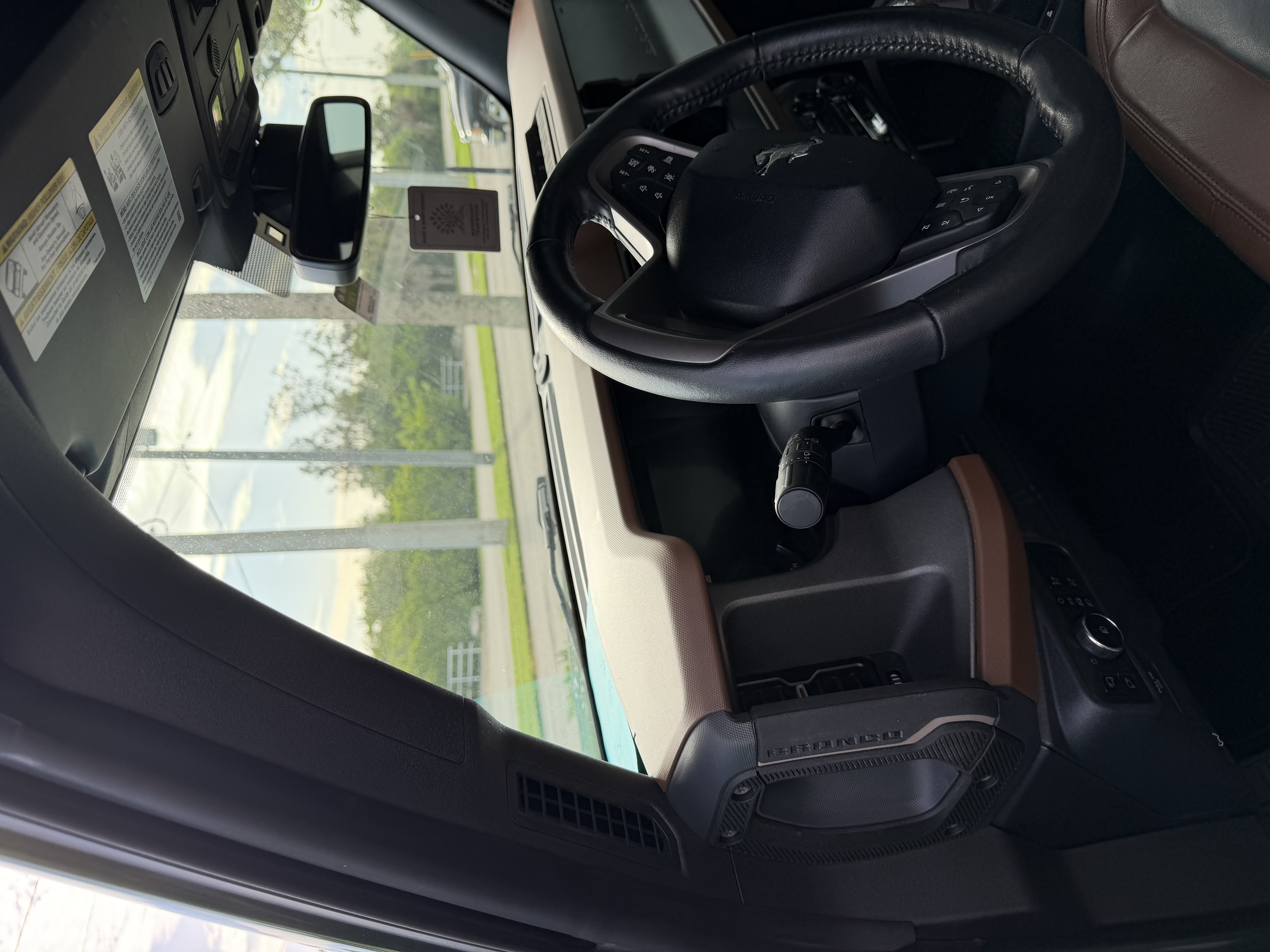 Used 2024 Ford Bronco Outer Banks w/ Sasquatch Package AWD/4WD image 7