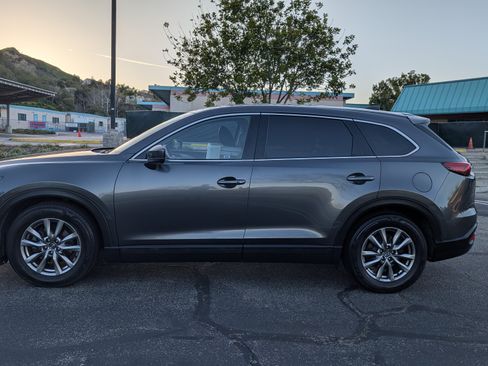 Used 2017 MAZDA CX-9 Touring image 9
