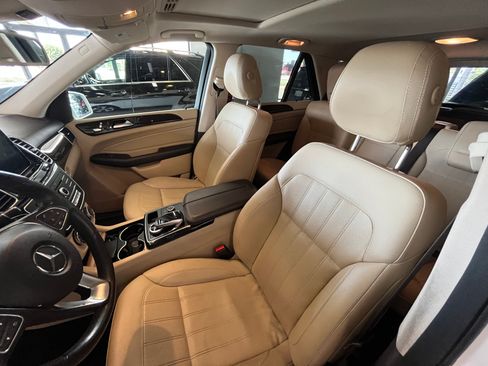 Used 2016 Mercedes-Benz GLE 350 w/ Premium Package image 13