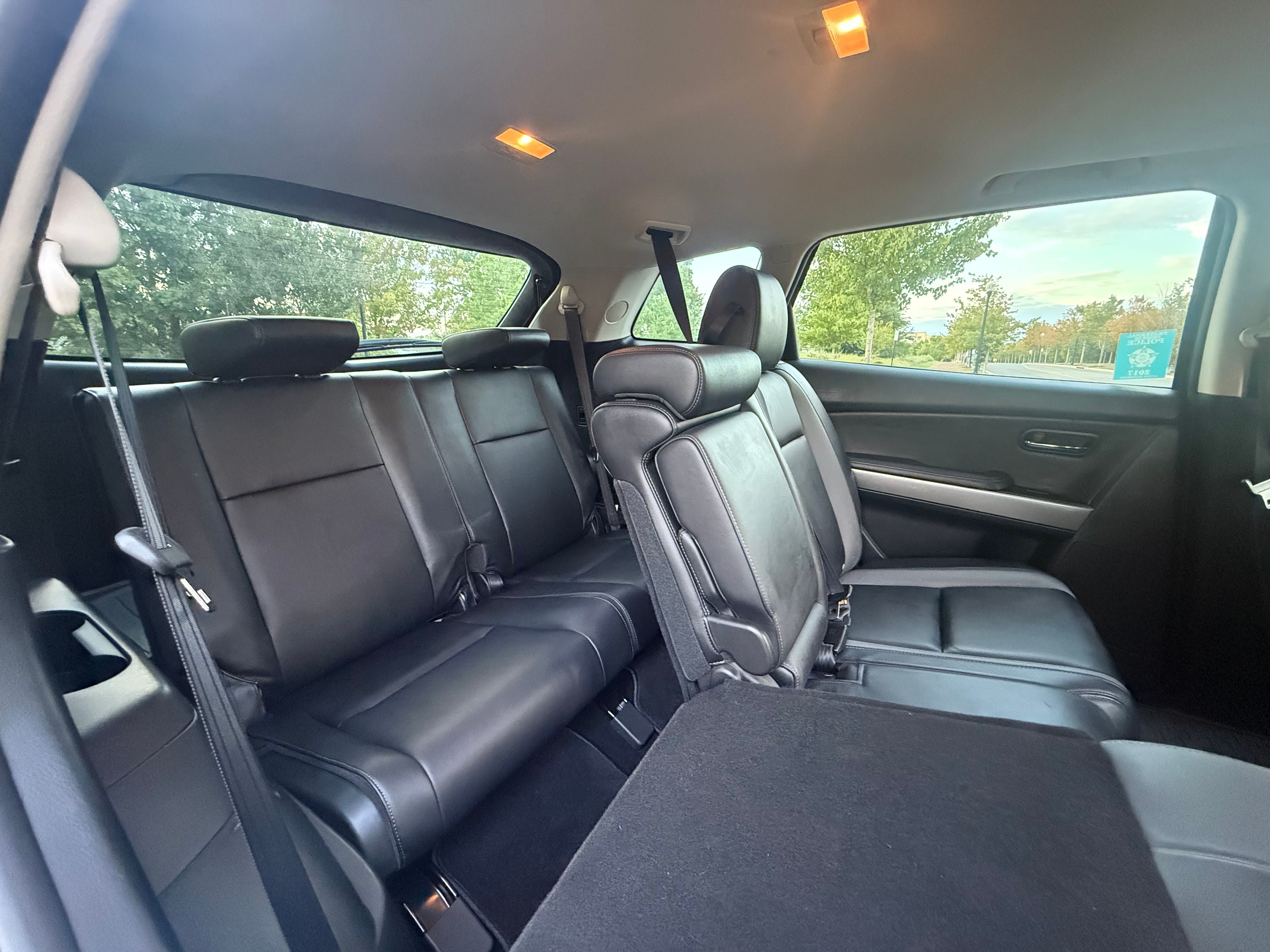 Used 2012 MAZDA CX-9 Grand Touring w/ Moonroof & Bose Audio Pkg FWD image 9