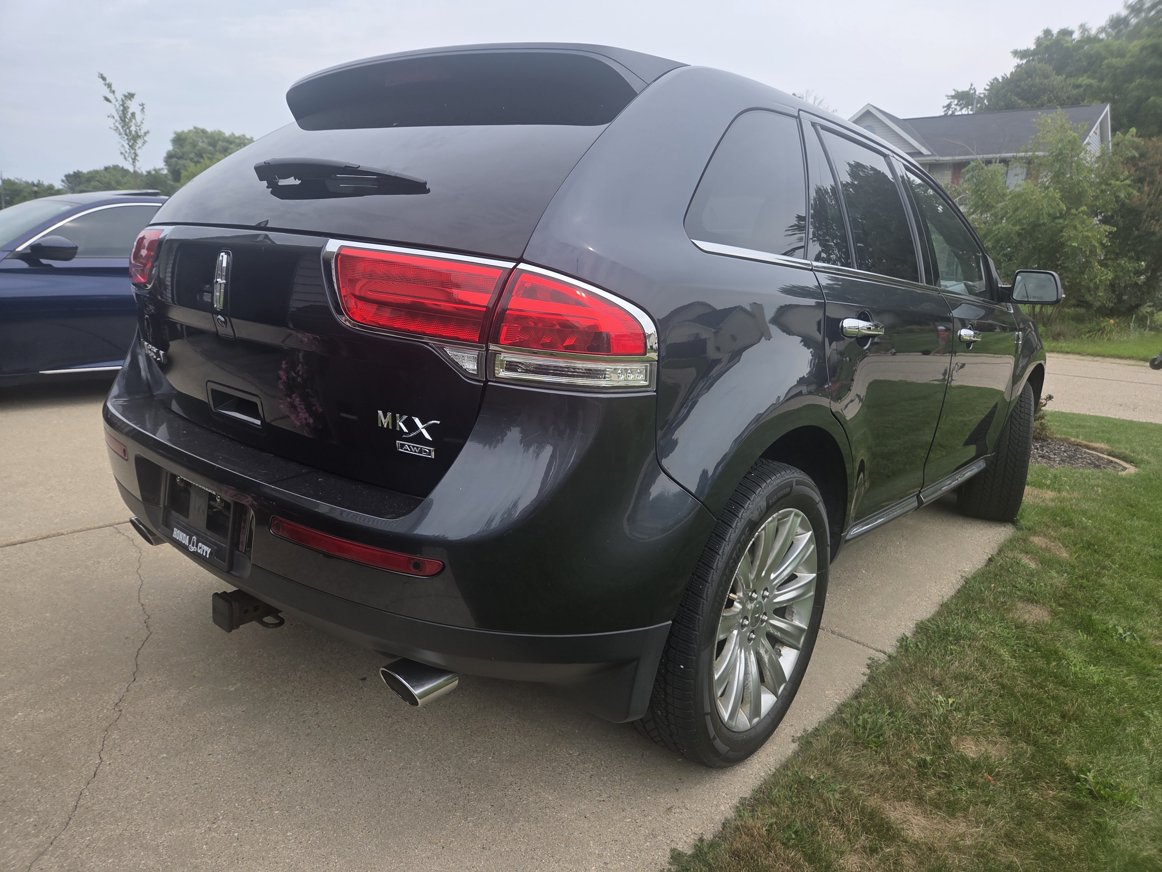 Used 2013 Lincoln MKX AWD image 15