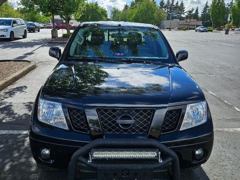 Used 2019 Nissan Frontier SV w/ Value Truck Package AWD/4WD image 5