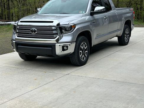 Used 2021 Toyota Tundra Limited w/ Limited Premium Package AWD/4WD image 1