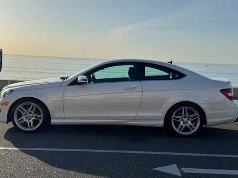 Used 2013 Mercedes-Benz C 250 C 250 Coupe 2D image 9