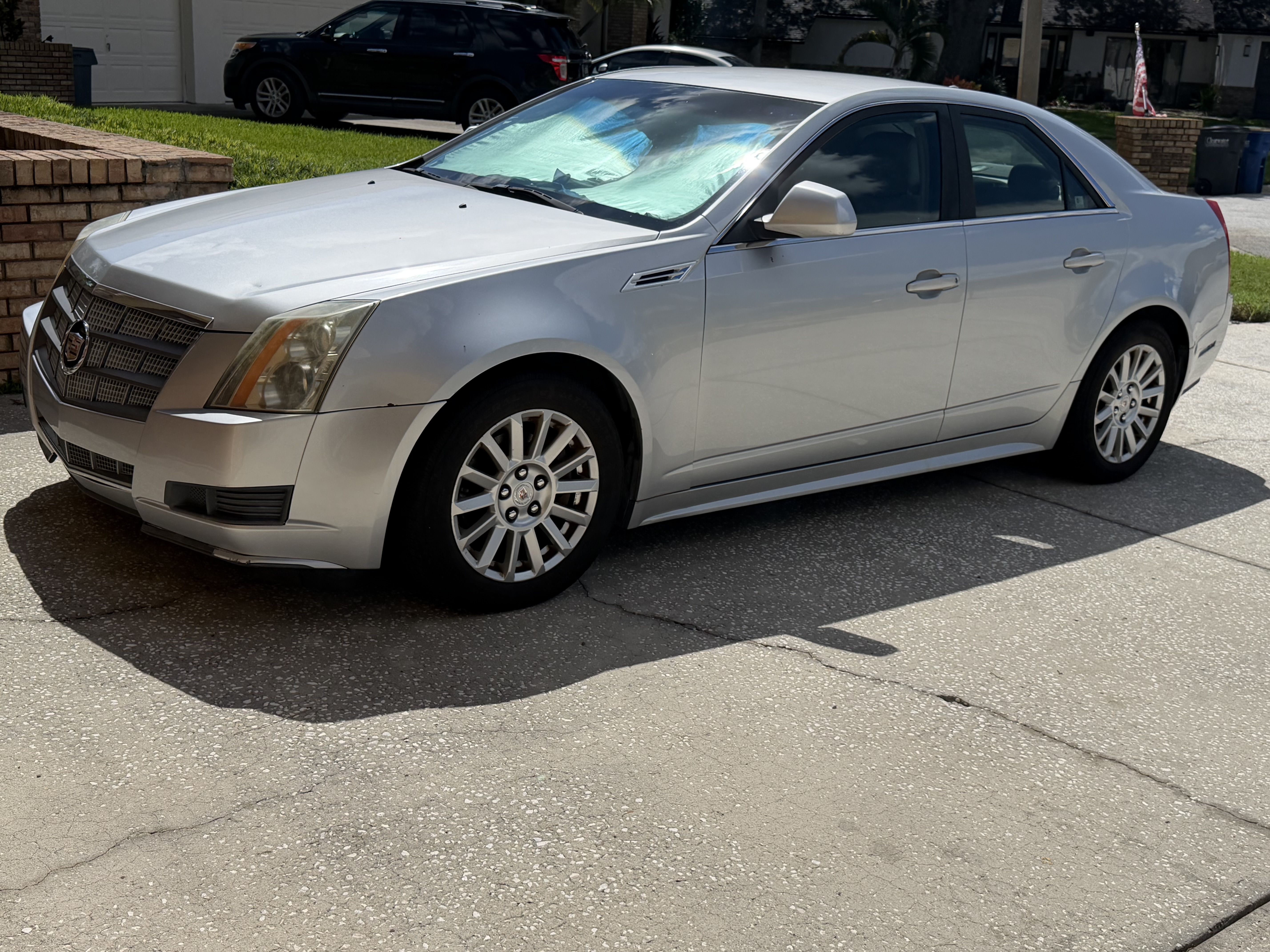 Used 2010 Cadillac CTS Sedan RWD image 1