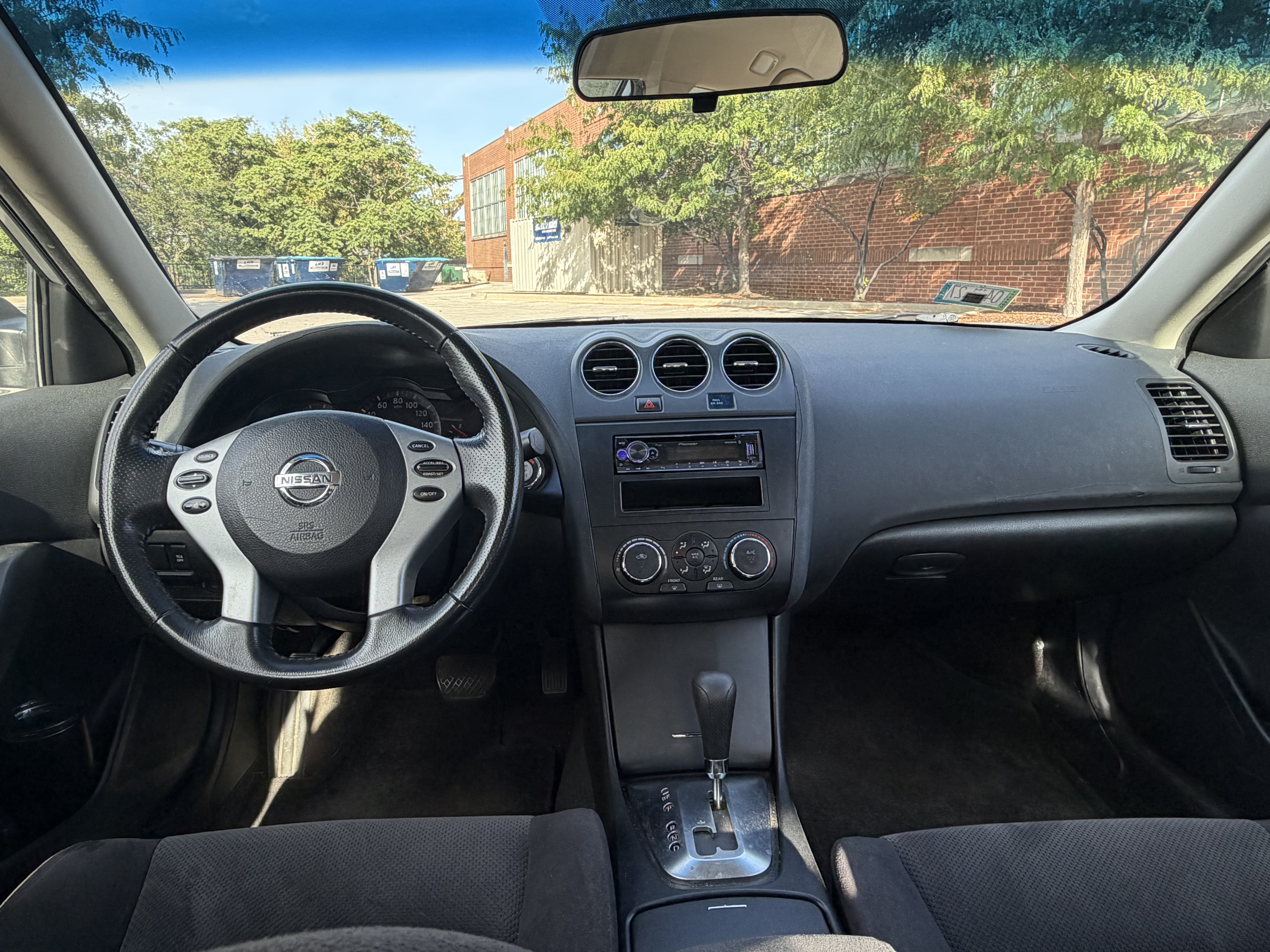 Used 2008 Nissan Altima 3.5 SE FWD image 12