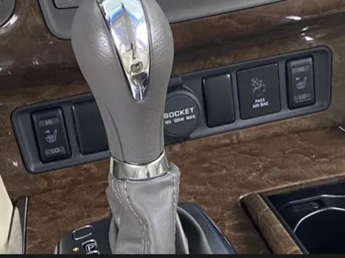 Used 2017 INFINITI QX80 4WD w/ Driver Assistance Package image 6