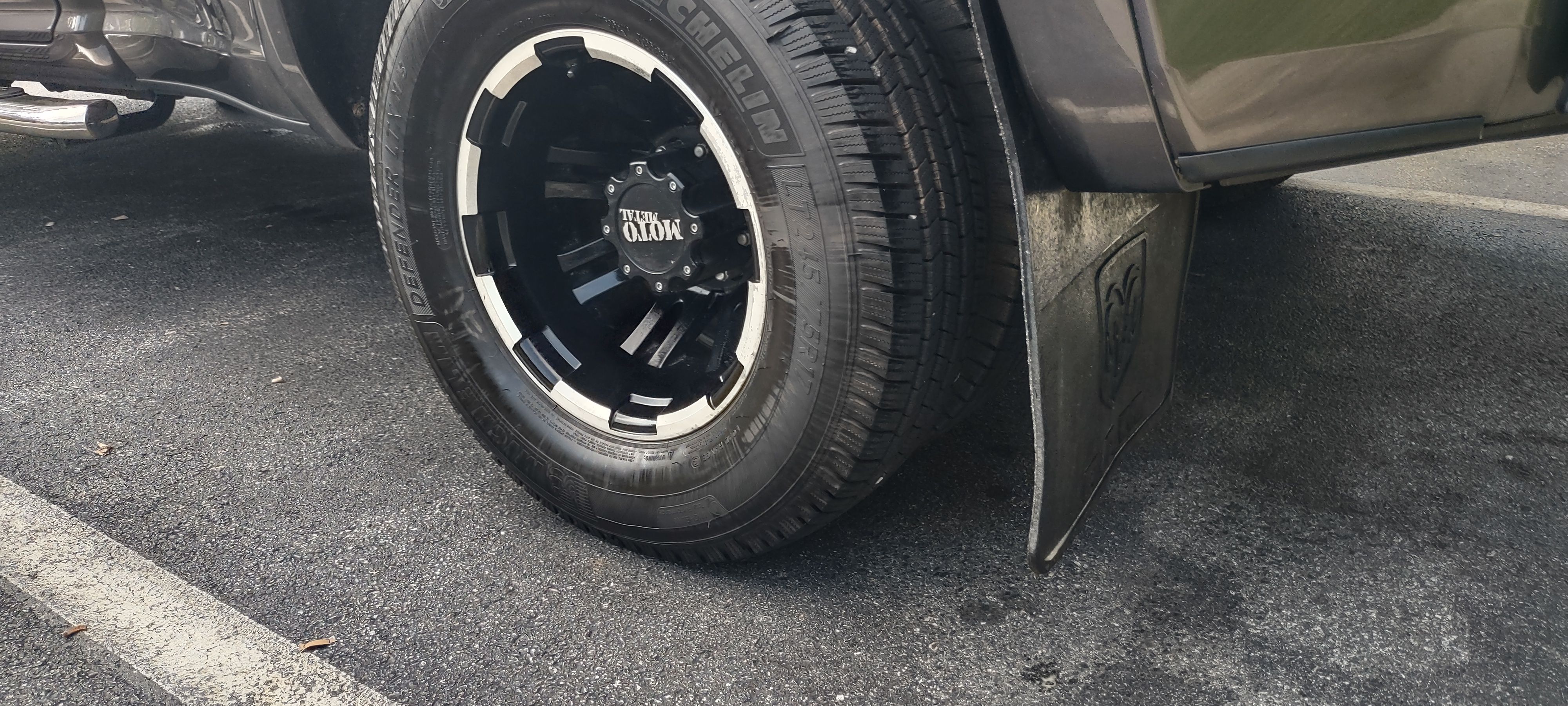 Used 2017 RAM 3500 Laramie AWD/4WD image 6