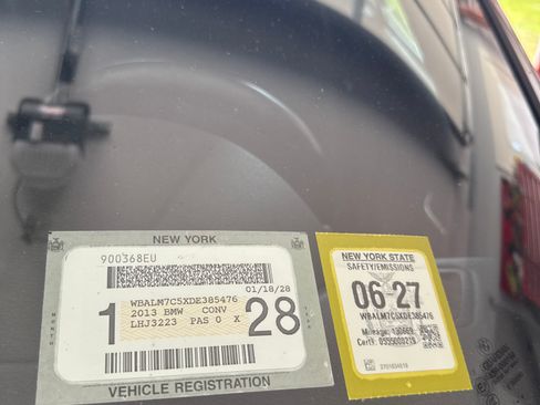 Used 2013 BMW Z4 sDrive35i RWD image 6
