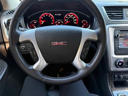 Used 2016 GMC Acadia SLT image 8