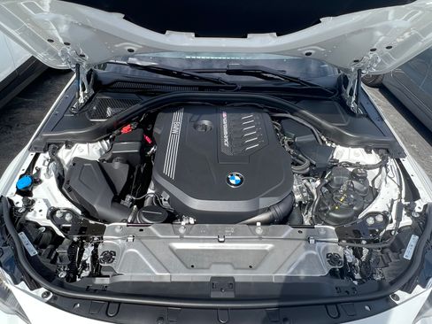 Used 2023 BMW M240i Coupe RWD image 9
