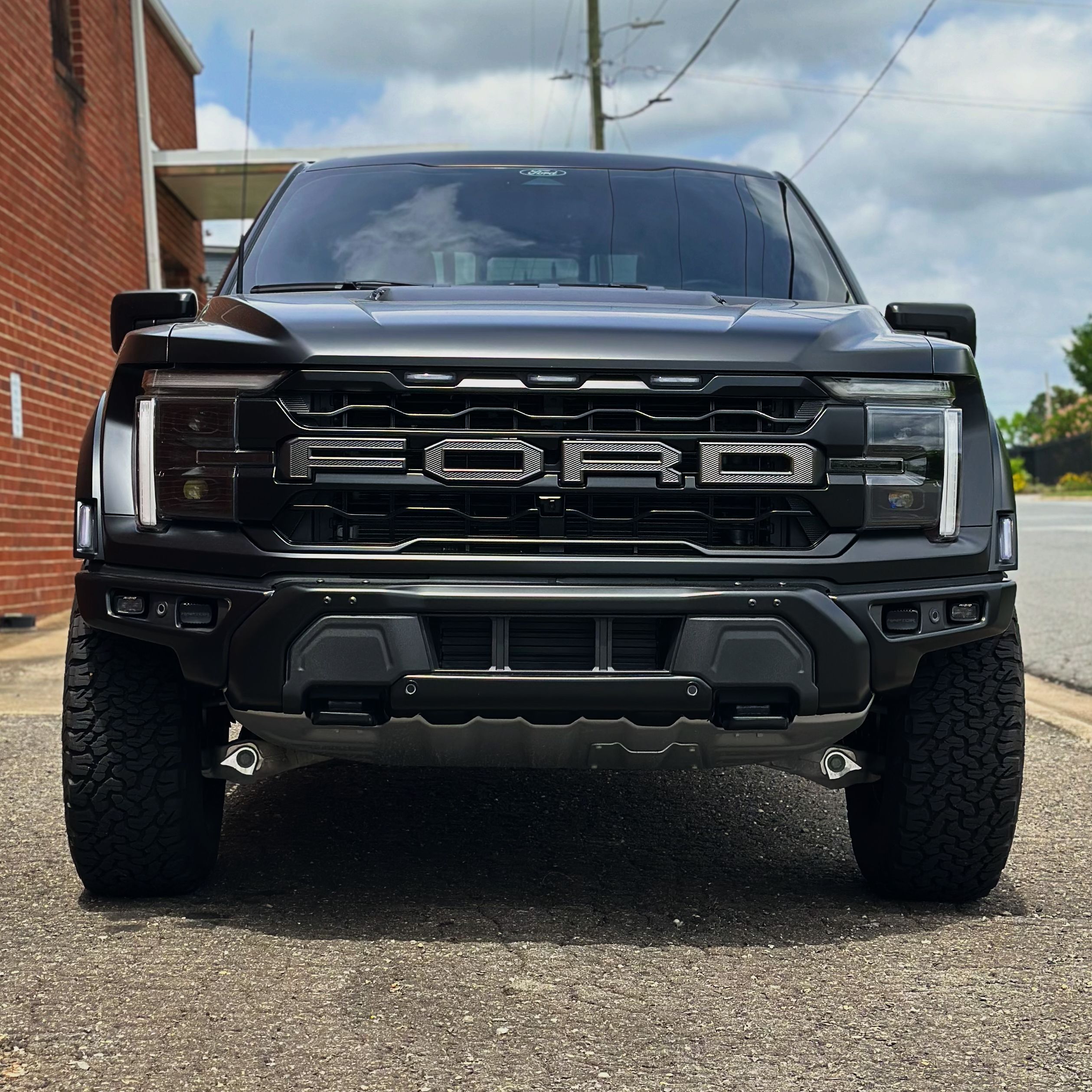 Used 2025 Ford F150 Raptor AWD/4WD image 1
