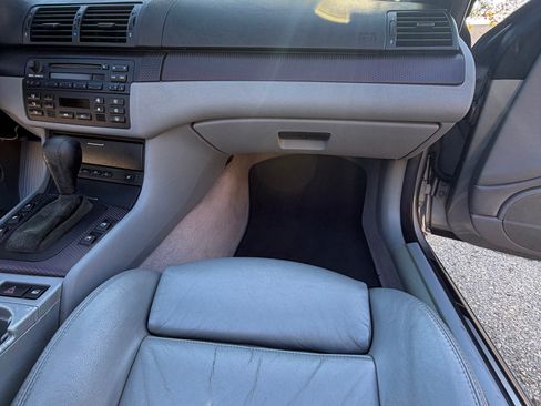 Used 2005 BMW 330Ci Convertible image 19