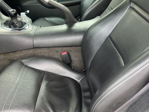 Used 2006 Pontiac Solstice Convertible w/ Premium Package image 4