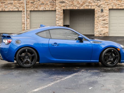 Used 2016 Subaru BRZ Limited w/ Popular Package #4 image 5