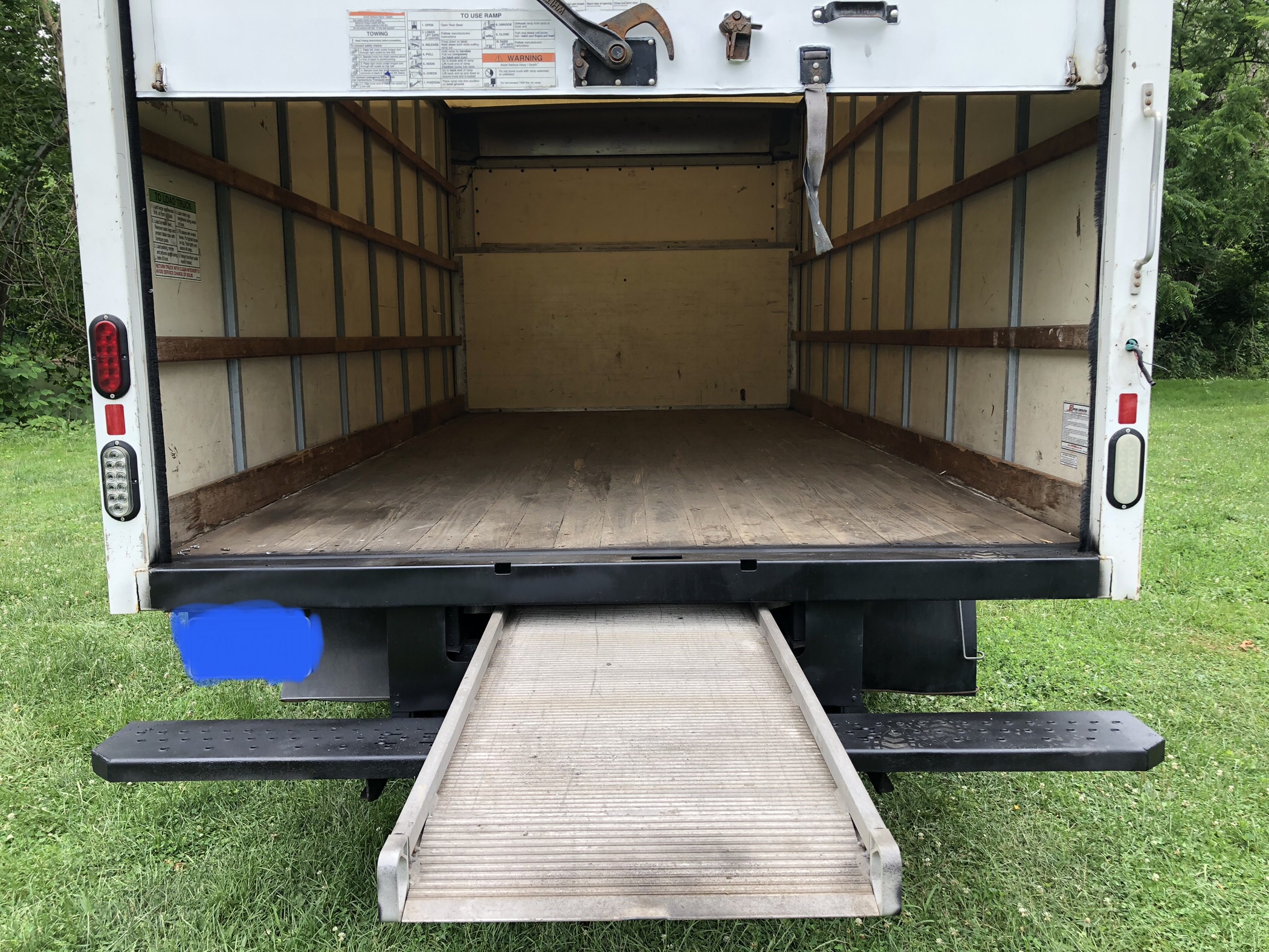 Used 2016 Ford E-350 and Econoline 350 Super Duty RWD image 9