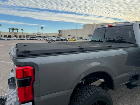 Used 2023 Ford F350 Platinum w/ FX4 Off-Road Package AWD/4WD image 13