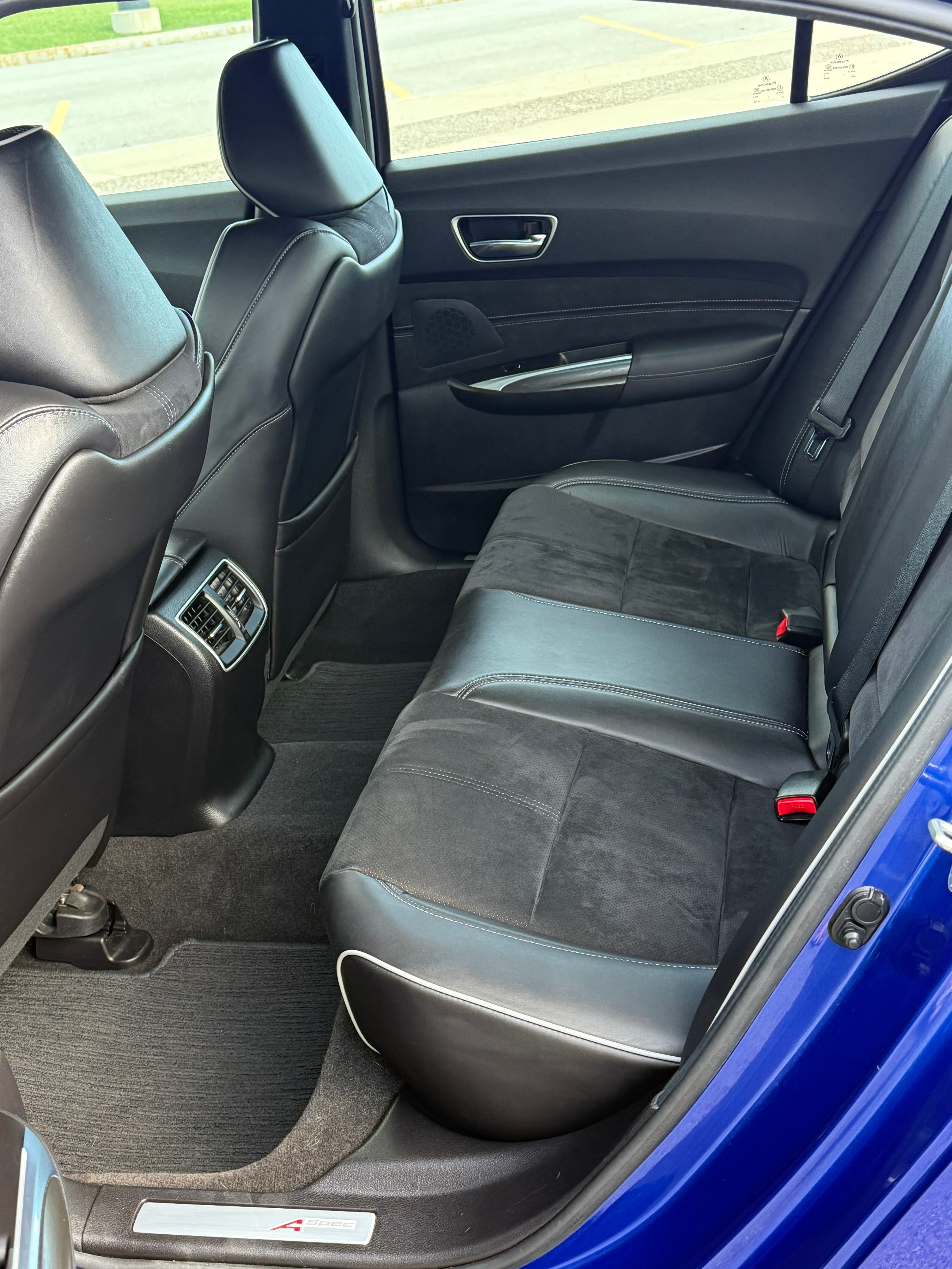 Used 2019 Acura TLX w/ Technology & A-SPEC Package FWD image 17