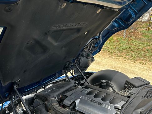 Used 2006 Pontiac Solstice Convertible w/ Premium Package image 14