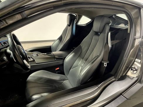 Used 2019 BMW i8 Coupe image 13