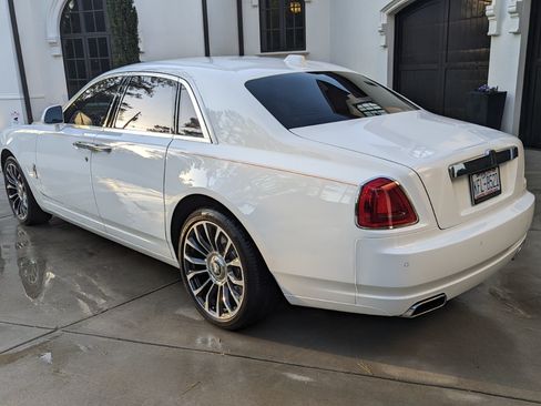 Used 2020 Rolls-Royce Ghost RWD image 8