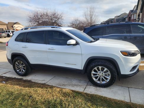 Used 2020 Jeep Cherokee Latitude Lux w/ Quick Order Package 26H Lux image 4