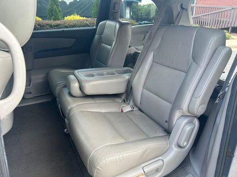 Used 2011 Honda Odyssey EX-L image 9