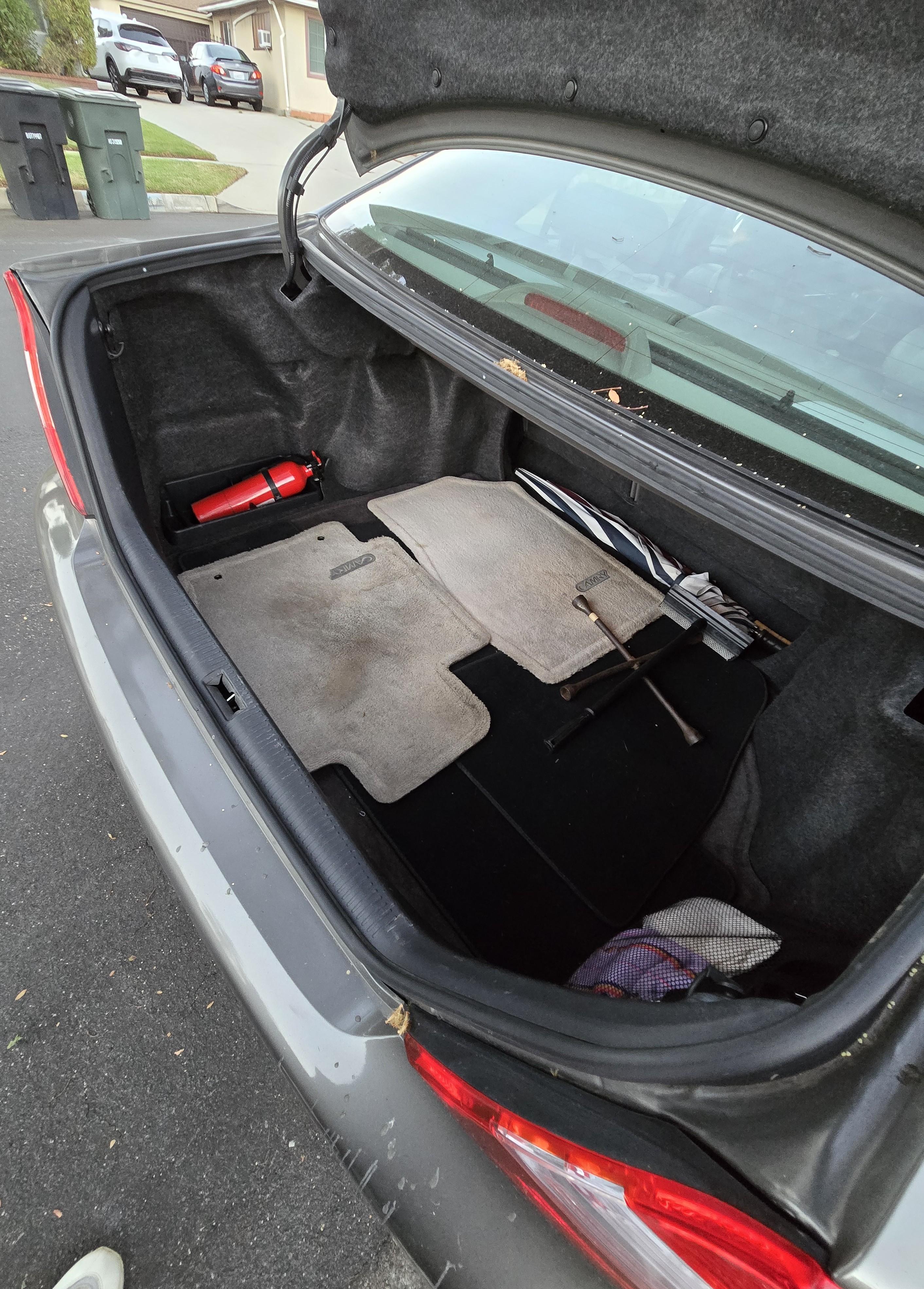 Used 2004 Toyota Camry XLE w/ XLE Premium Pkg FWD image 11