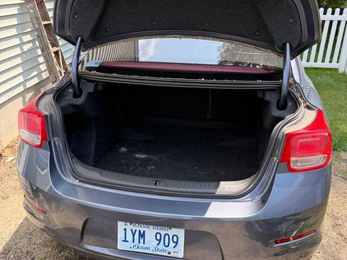 Used 2013 Chevrolet Malibu LS w/ Protection Package FWD image 6