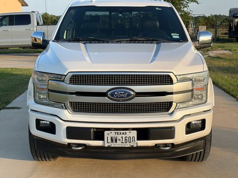Used 2018 Ford F150 Platinum w/ Equipment Group 701A Luxury AWD/4WD image 9