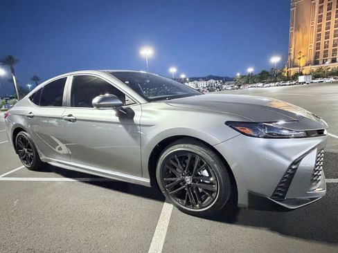 Used 2026 Toyota Camry SE FWD image 10