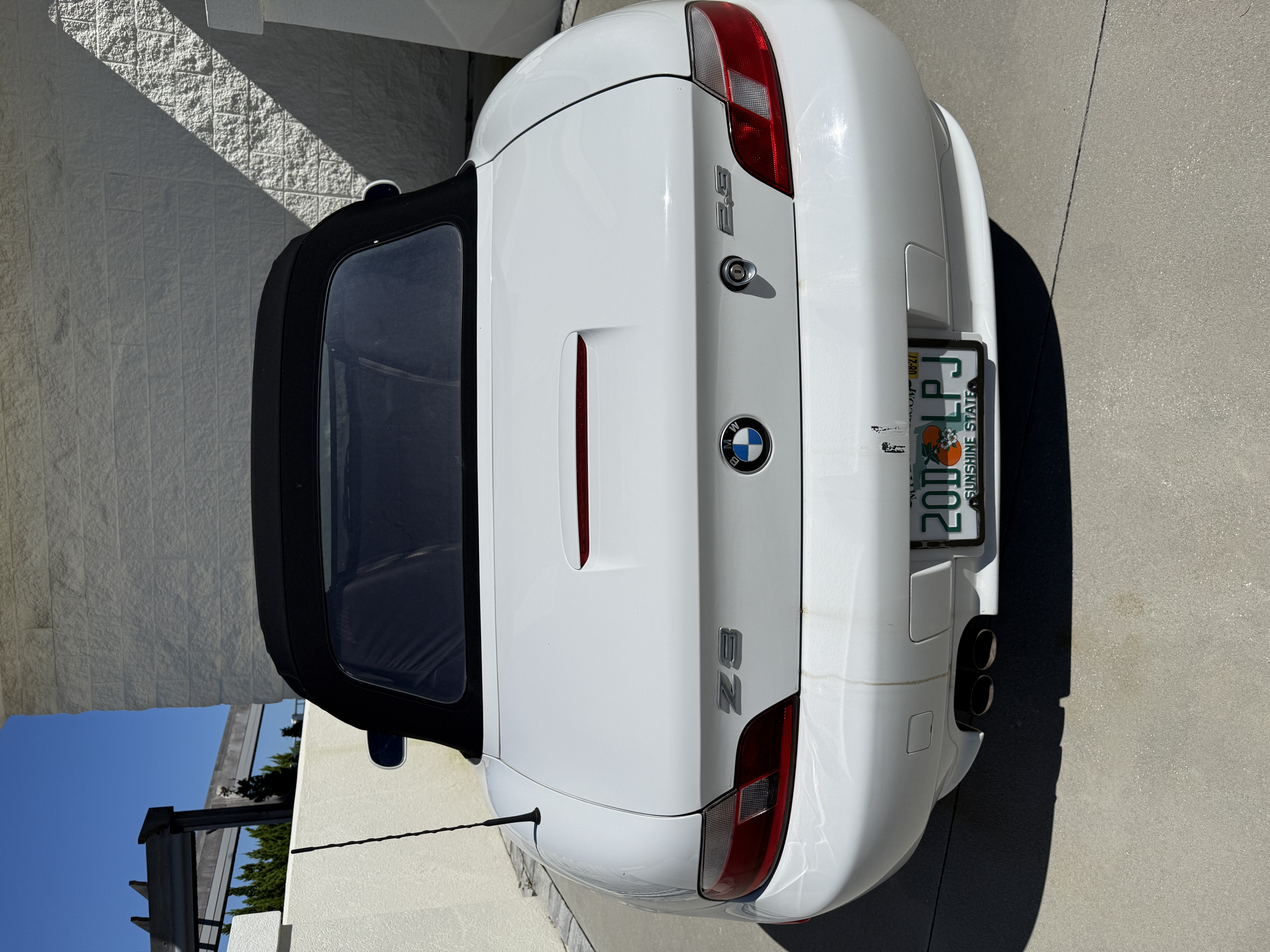 Used 2000 BMW Z3 2.5i RWD image 6