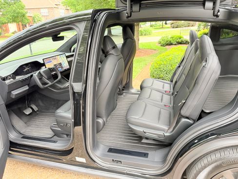 Used 2024 Tesla Model X AWD/4WD image 9
