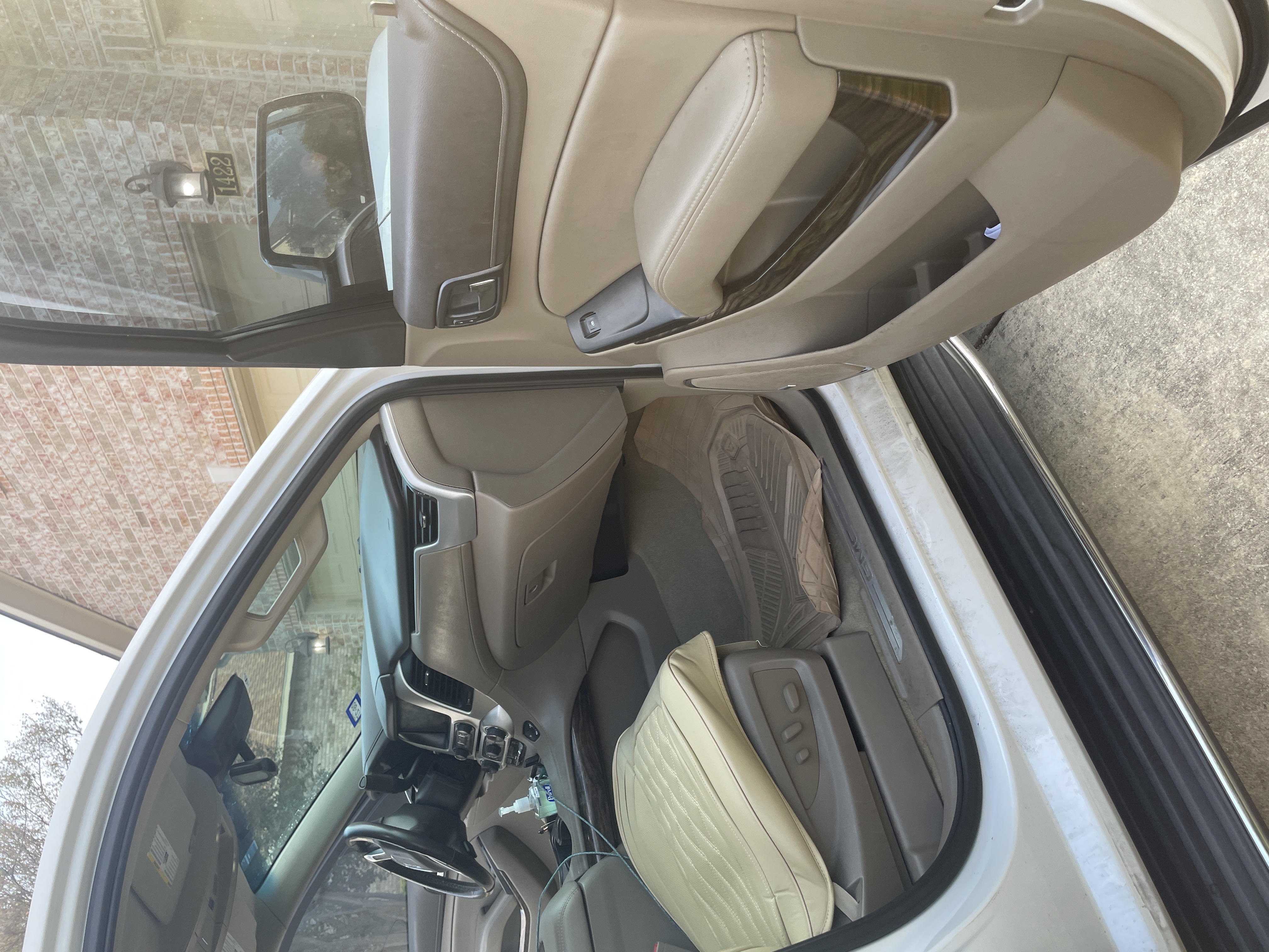 Used 2018 GMC Yukon SLT w/ Open Road Package RWD image 9